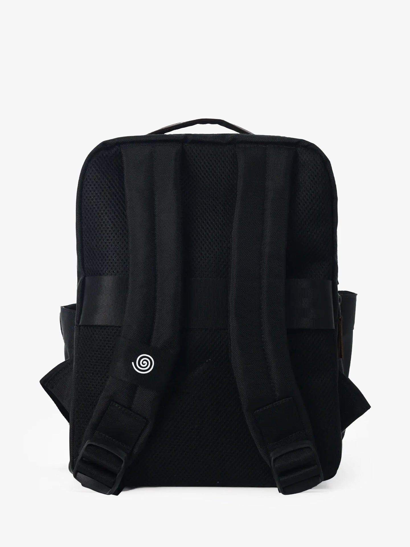Explorer Classic Negro Espalda
