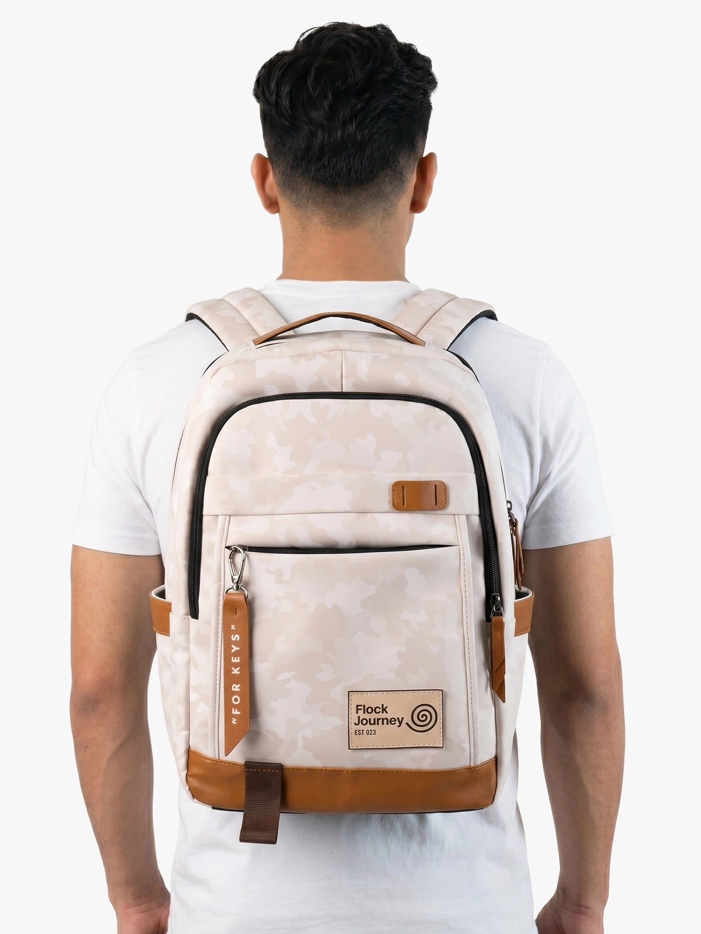 Morral Traveler Camo Beige Modelo